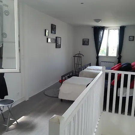 La Glycine Bed & Breakfast
