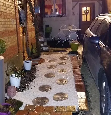 La Glycine Bed & Breakfast *