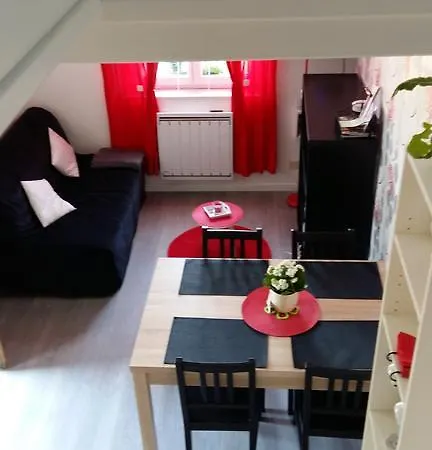 La Glycine Bed & Breakfast
