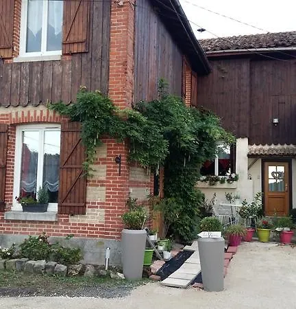 La Glycine Bed and breakfast Moiremont